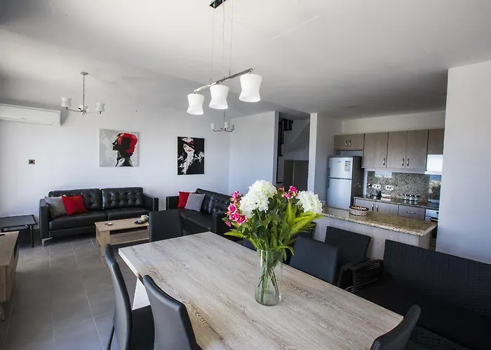 Diamond Townhouse 17 Paphos