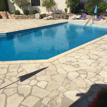 Diamond Townhouse 17 בית נופש פאפוס