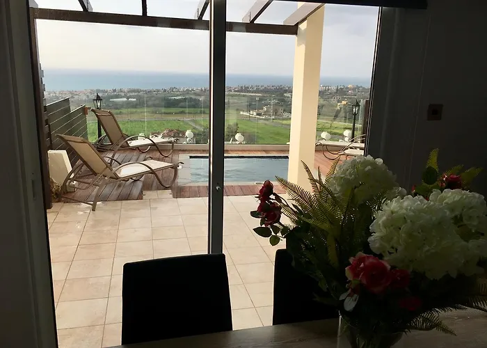 Diamond Townhouse 17 *